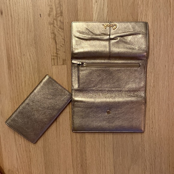 Coach Twist Metallic Wallet - Picture 5 of 7